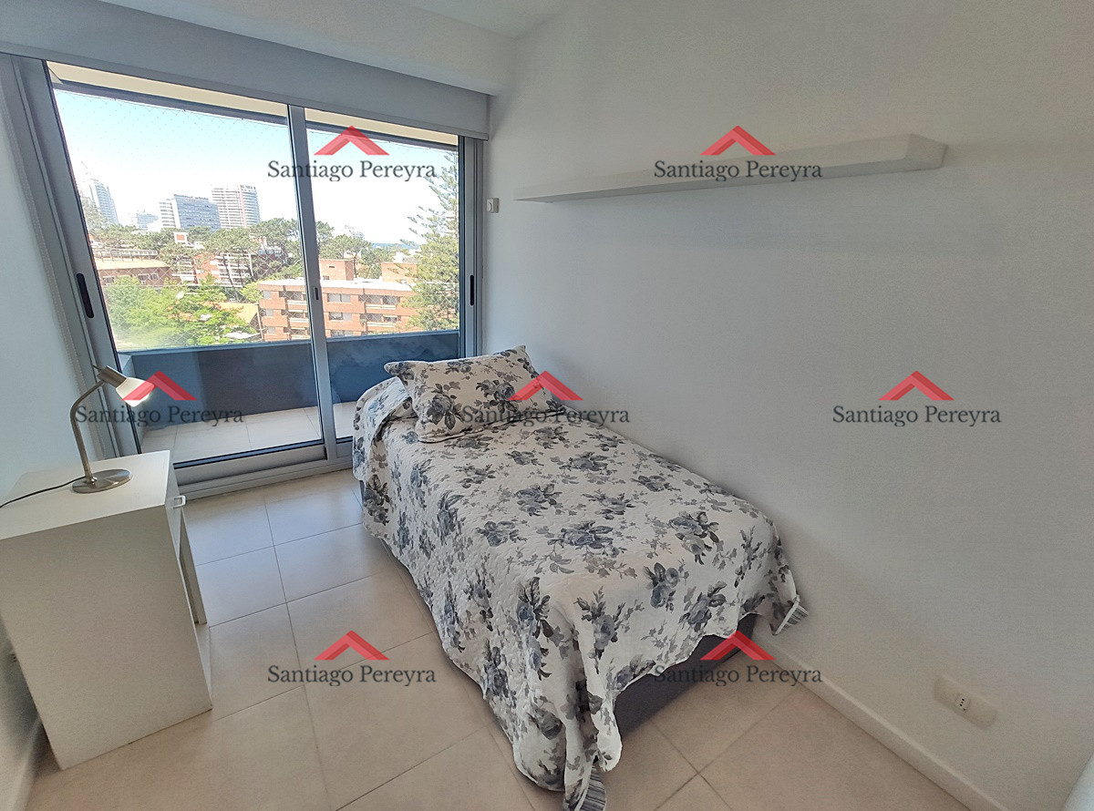 Apartamento ID.16501 - Venta apartamento tres dormitorios a pasos de hotel Enjoy 
