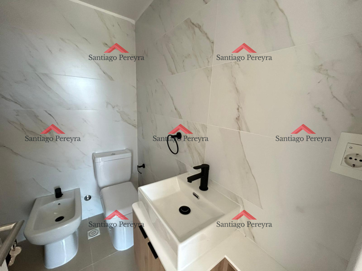 Apartamento ID.16911 - Venta apartamento dos dormitorios Punta del este Playa Mansa Parrillero propio