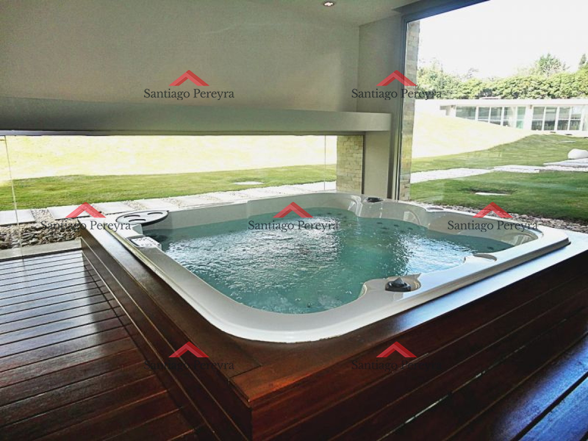Apartamento ID.16359 - Apartamento en venta Playa Mansa 3 dormitorios