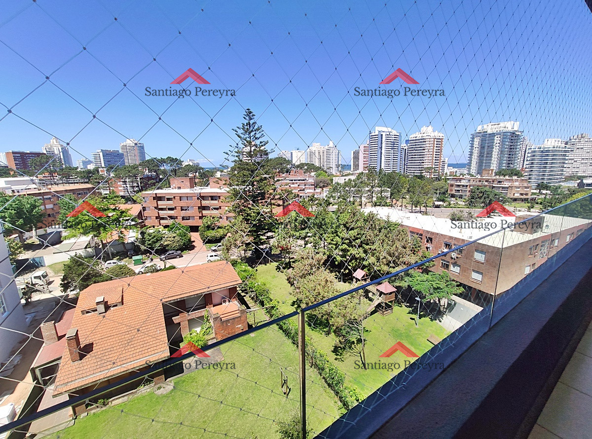 Apartamento ID.16501 - Venta apartamento tres dormitorios a pasos de hotel Enjoy 