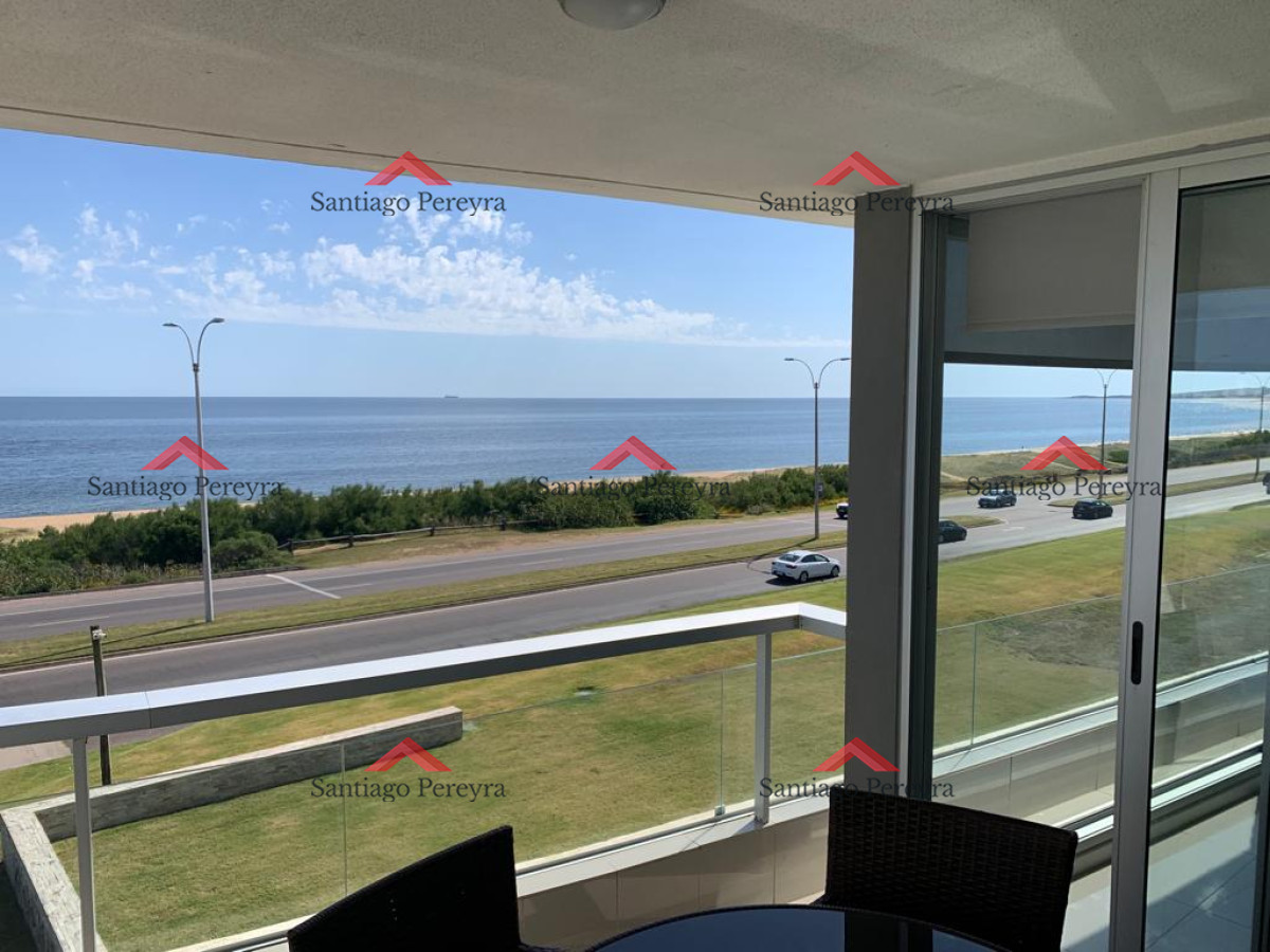 Apartamento ID.16359 - Apartamento en venta Playa Mansa 3 dormitorios