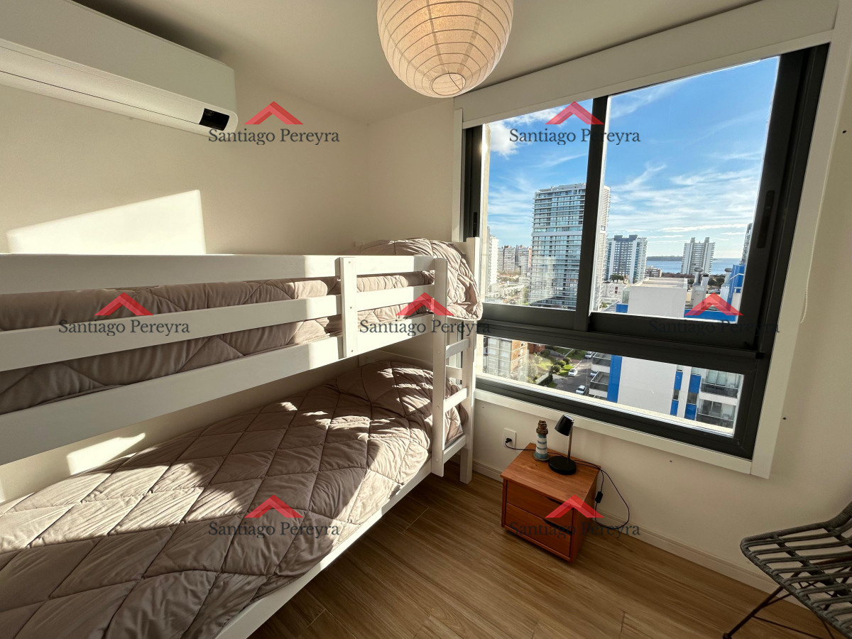 Apartamento ID.16766 - Venta apartamento dos dormitorios punta del este playa brava edificio siglo sol ii