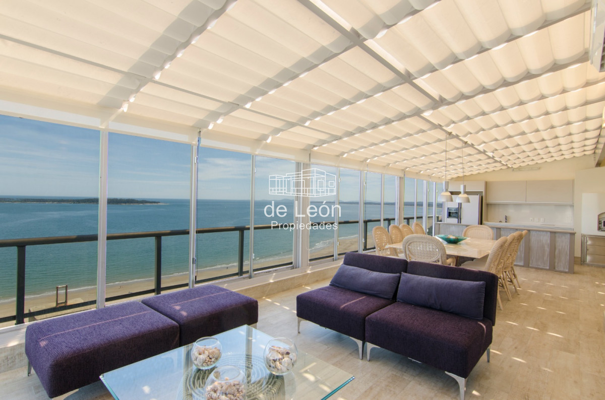 Apartamento ID.15032 - Departamento de 5 dormitorios frente al mar en Mansa, Punta del Este