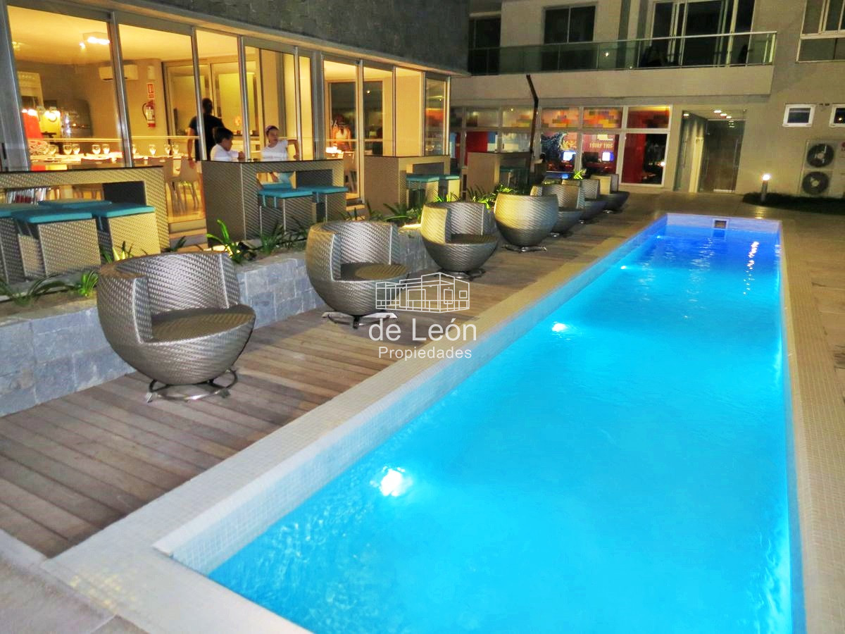 Apartamento ID.15033 - Departamento Penthouse 3 dormitorios + dependencia en venta Playa Brava 