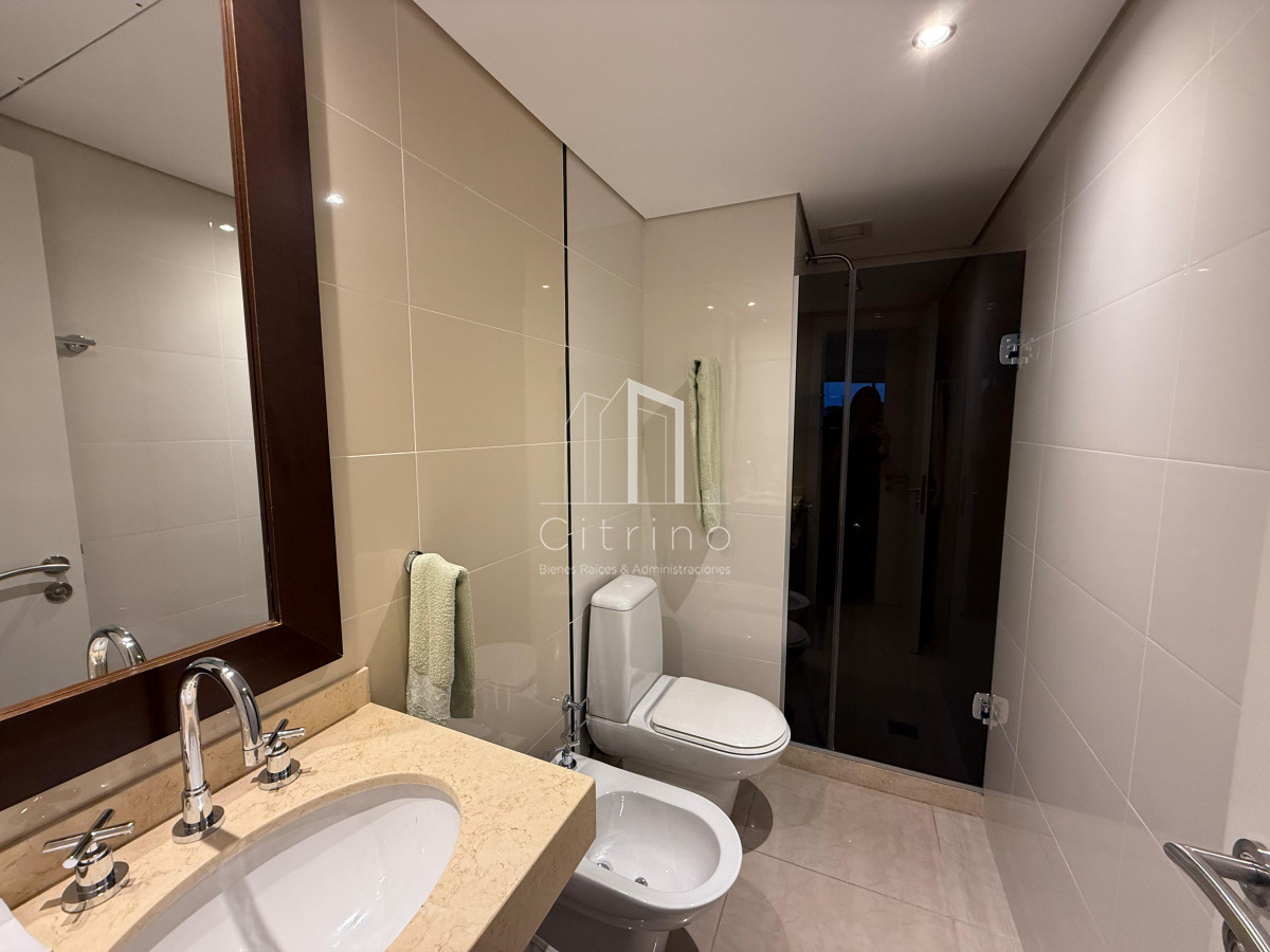 Apartamento ID.1995 - APARTAMENTO EN ALQUILER CON VISTA A ISLA GORRITI TORRE AQUARELA PUNTA DEL ESTE 3 DORMITORIOS EN SUITE + DEPENDENCIA