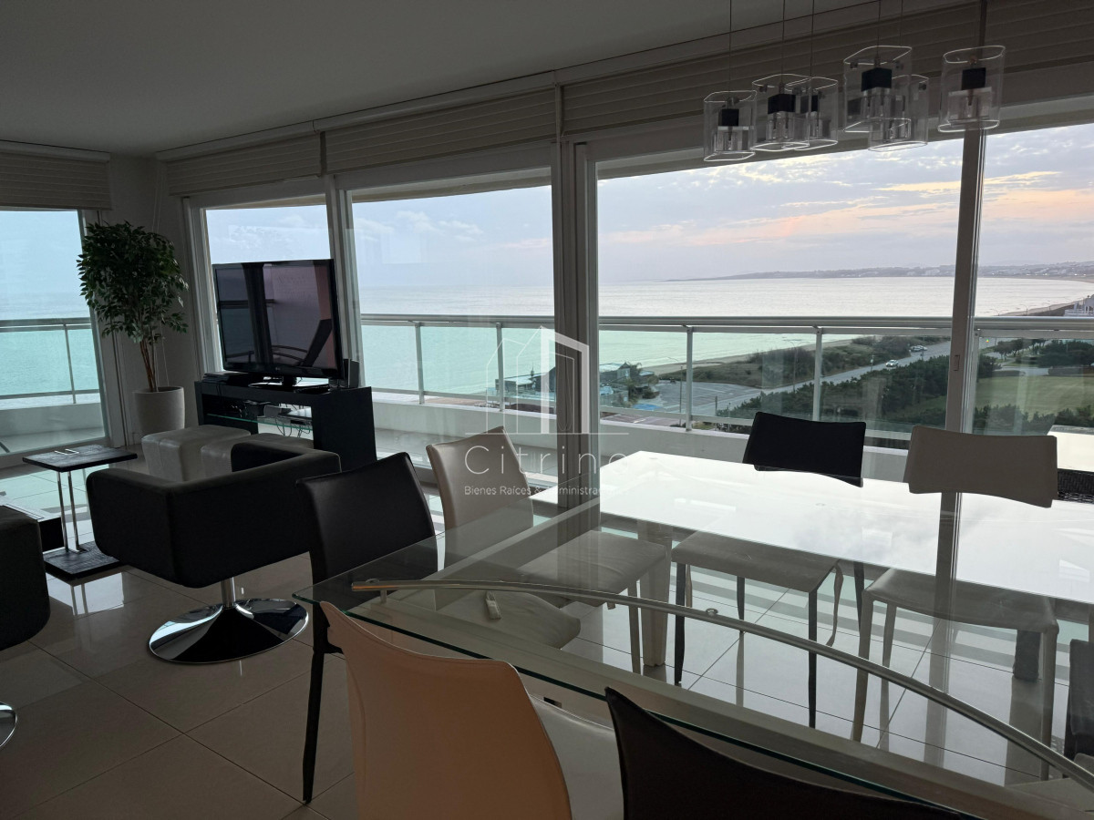 Apartamento ID.1995 - APARTAMENTO EN ALQUILER CON VISTA A ISLA GORRITI TORRE AQUARELA PUNTA DEL ESTE 3 DORMITORIOS EN SUITE + DEPENDENCIA