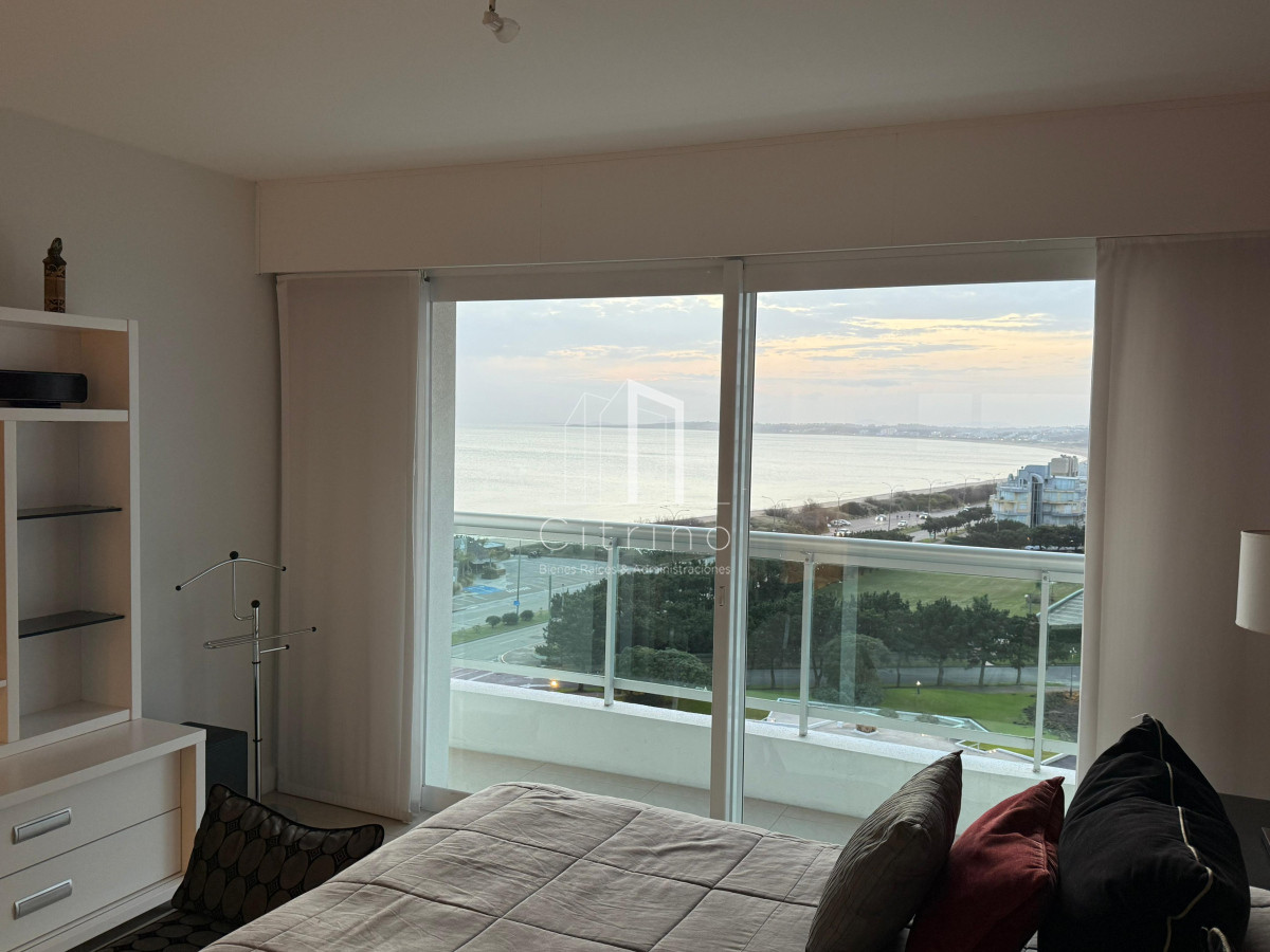 Apartamento ID.1995 - APARTAMENTO EN ALQUILER CON VISTA A ISLA GORRITI TORRE AQUARELA PUNTA DEL ESTE 3 DORMITORIOS EN SUITE + DEPENDENCIA