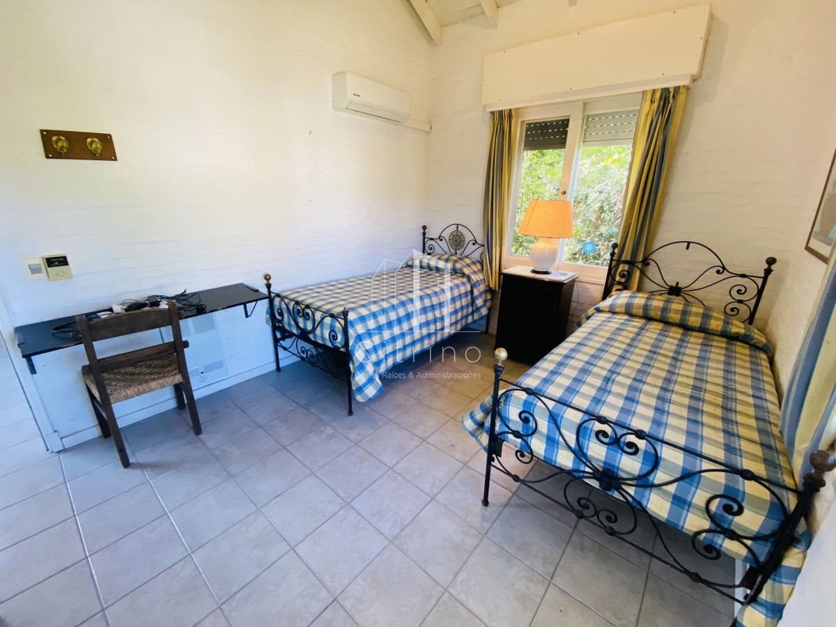 Casa ID.1033 - Casa en venta en Punta del Este, barrio privado, barrio cerrado La Arbolada