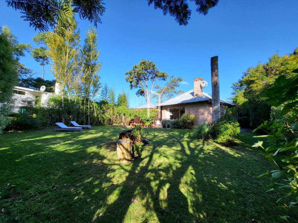 Casa ID.1033 - Casa en venta en Punta del Este, barrio privado, barrio cerrado La Arbolada