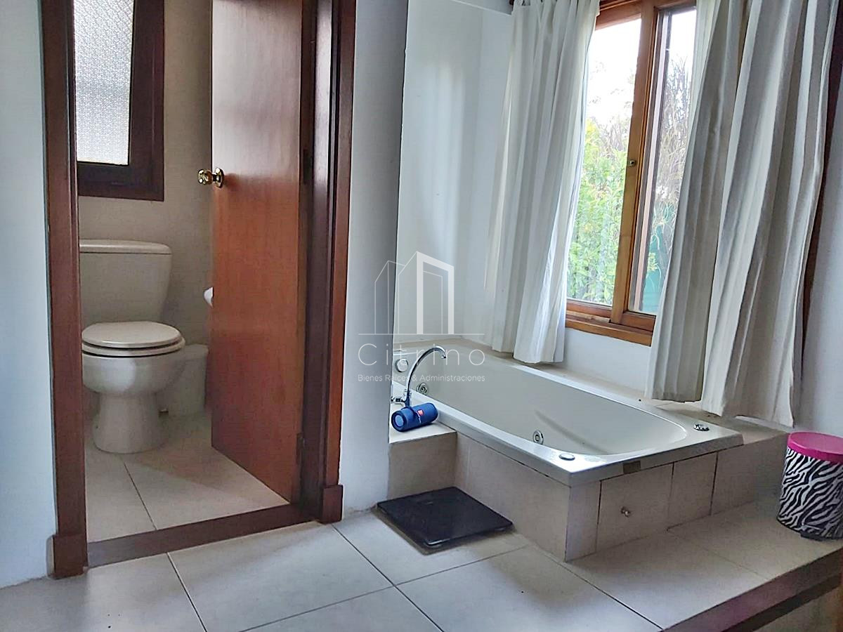 Casa ID.1030 - Casa en Punta del Este, Jardines de Córdoba