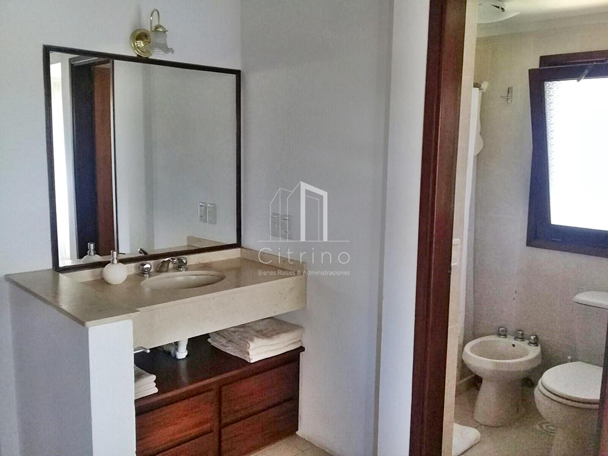 Casa ID.1030 - Casa en Punta del Este, Jardines de Córdoba