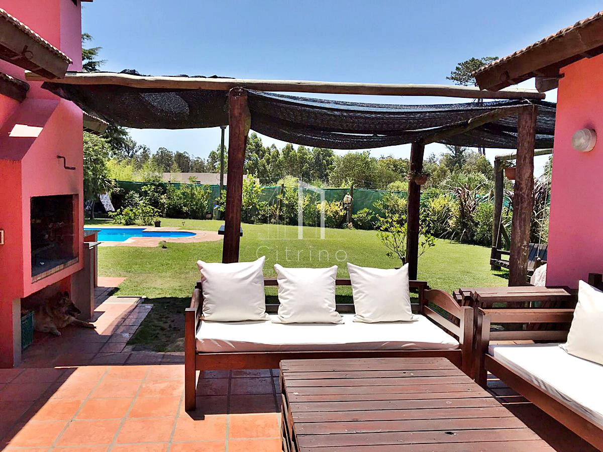 Casa ID.1030 - Casa en Punta del Este, Jardines de Córdoba