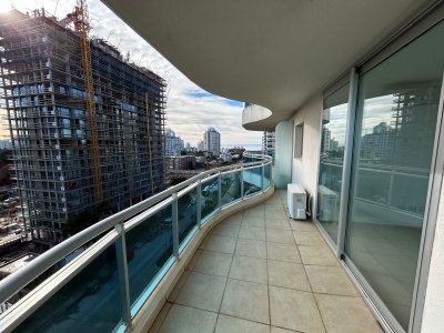 Venta apartamento tres dormitorios punta del este aidy grill vista al mar - BYH6049A