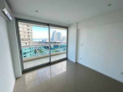 Venta apartamento tres dormitorios punta del este aidy grill vista al mar - BYH6049A
