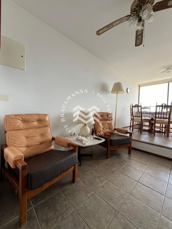 Apartamento ID.277 - Apartamento de 2 dormitorios en venta Punta del Este