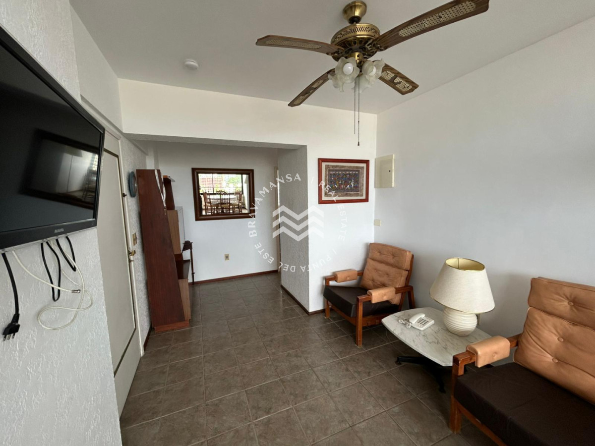 Apartamento ID.277 - Apartamento de 2 dormitorios en venta Punta del Este