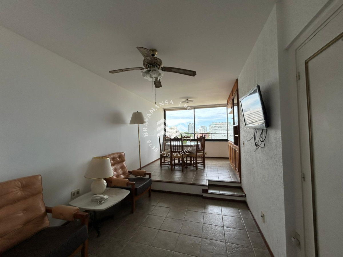 Apartamento ID.277 - Apartamento de 2 dormitorios en venta Punta del Este