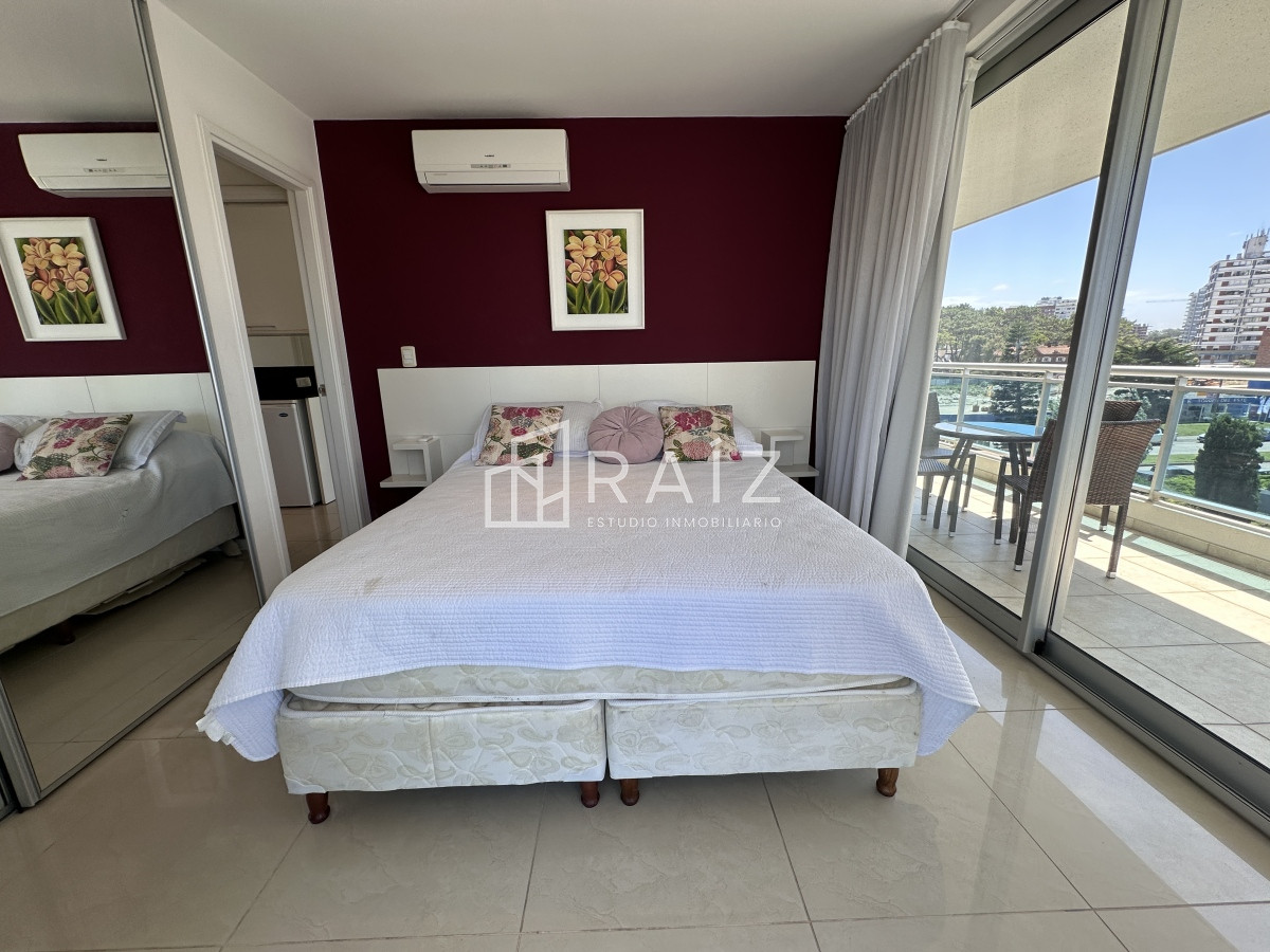 Apartamento ID.10956 - Venta apartamento 1 dormitorio Punta del Este edificio Sol y Luna 2