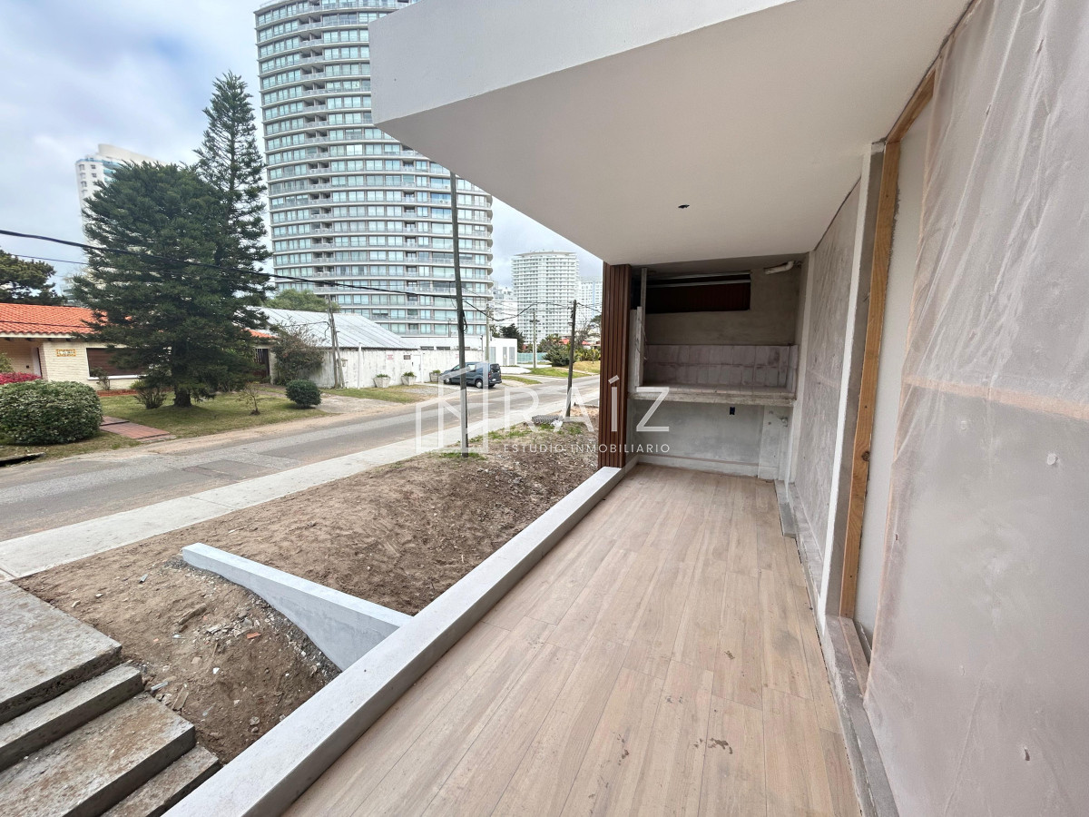 Apartamento ID.11233 - Venta apartamento un dormitorio punta del este edificio GENOVA