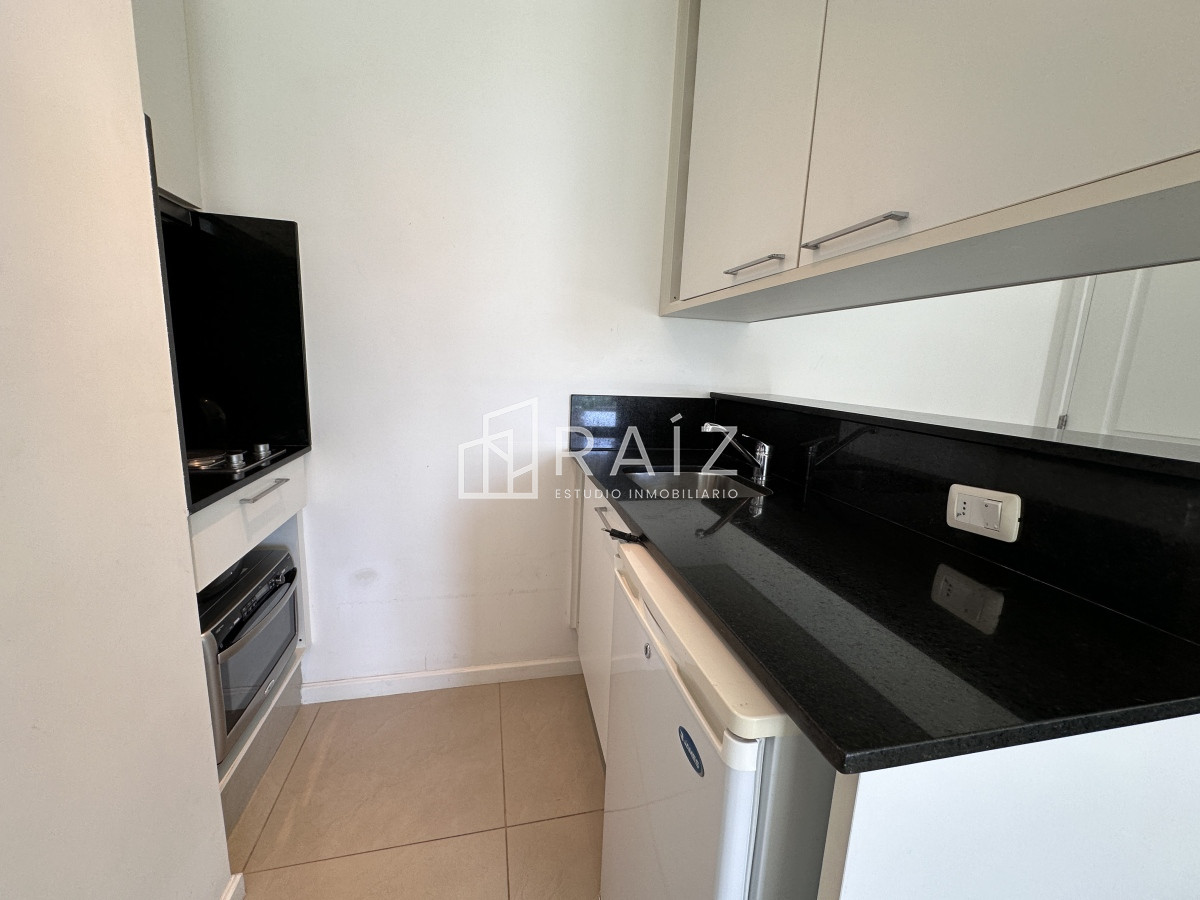 Apartamento ID.10956 - Venta apartamento 1 dormitorio Punta del Este edificio Sol y Luna 2