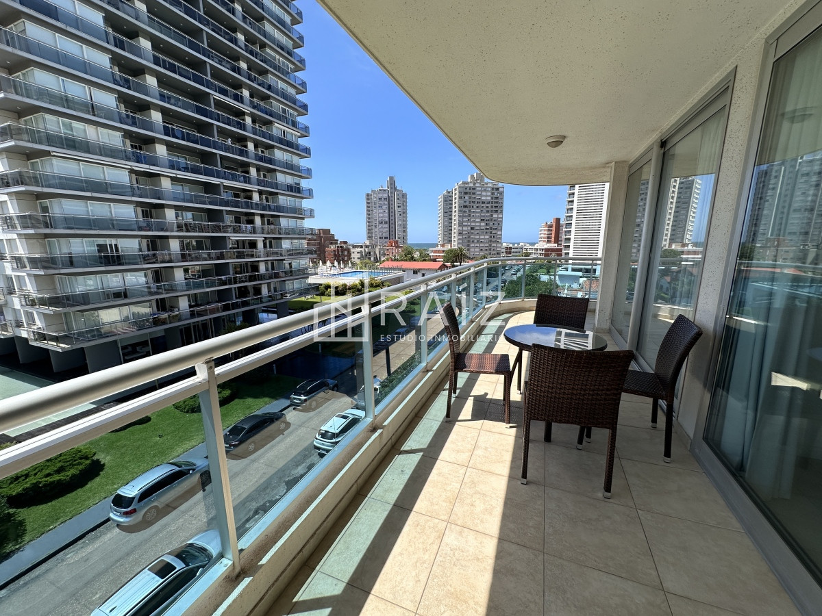 Apartamento ID.10956 - Venta apartamento 1 dormitorio Punta del Este edificio Sol y Luna 2