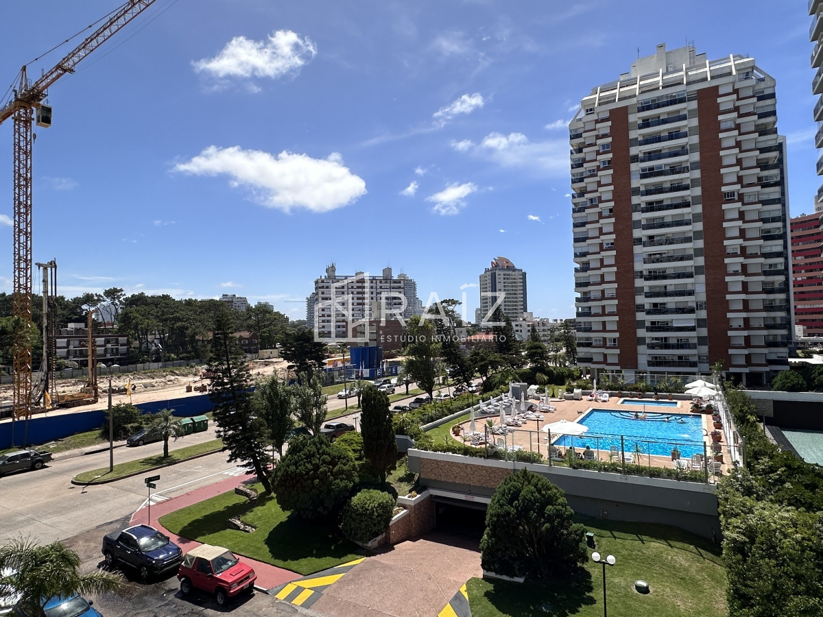 Apartamento ID.10956 - Venta apartamento 1 dormitorio Punta del Este edificio Sol y Luna 2