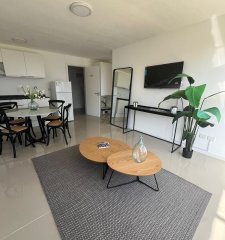 Oportunidad en venta Punta del Este edificio Otto Uno 1 dormitorio con cochera