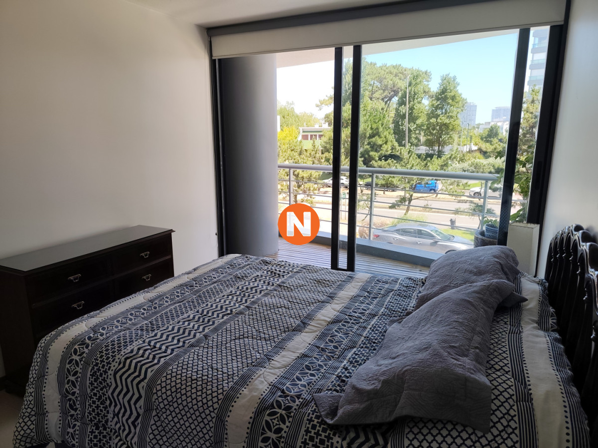 Apartamento Ref.225195 - Venta apartamento dos dormitorios Punta del este edificio Tressesenta