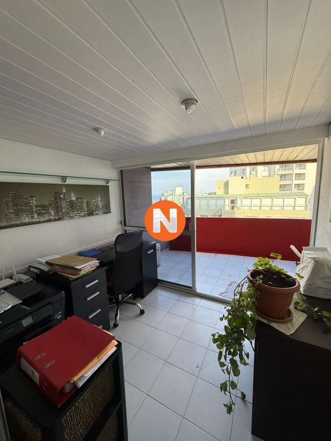 Apartamento Ref.225216 - APARTAMENTO 2 DORMITORIOS EN PUNTA DEL ESTE EN VENTA A PASOS DEL MAR