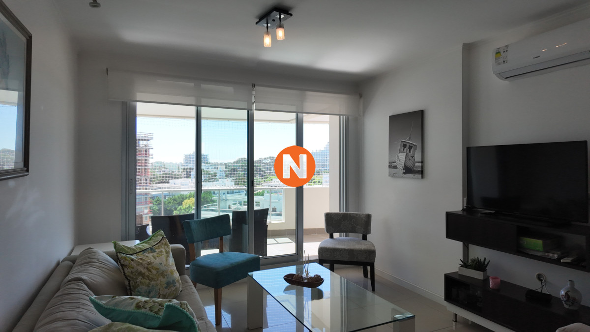 Apartamento Ref.225197 - Venta apartamento dos dormitorios Punta del Este Playa Brava edificio Wind Tower