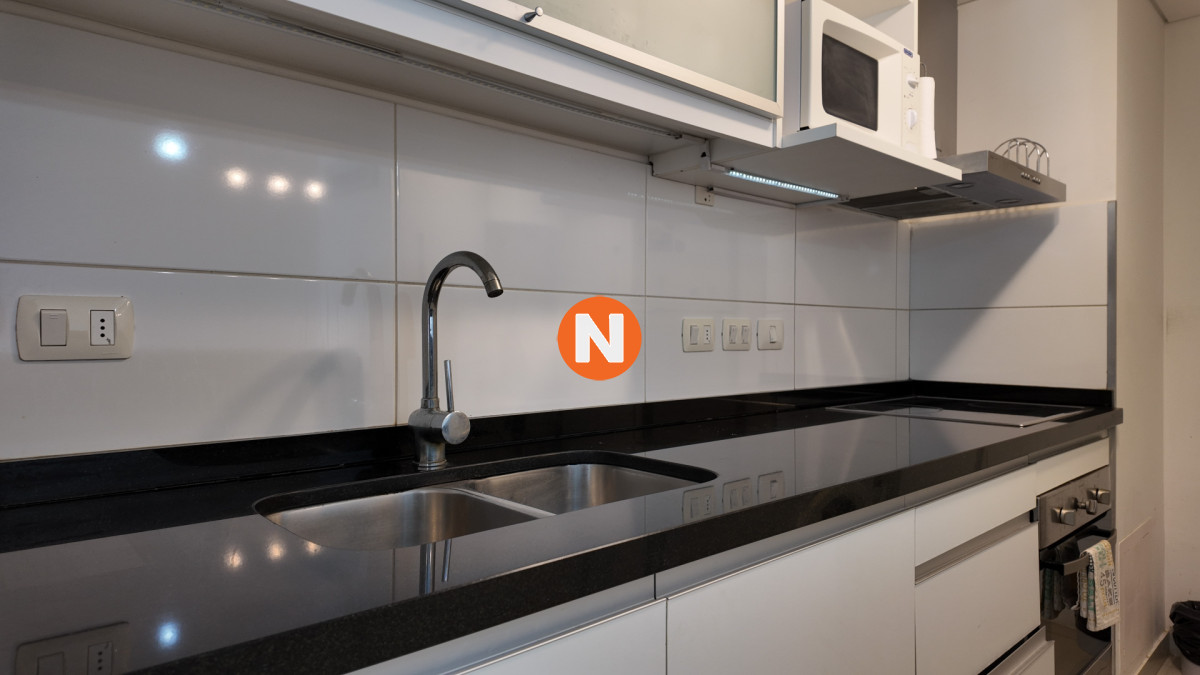 Apartamento Ref.225197 - Venta apartamento dos dormitorios Punta del Este Playa Brava edificio Wind Tower