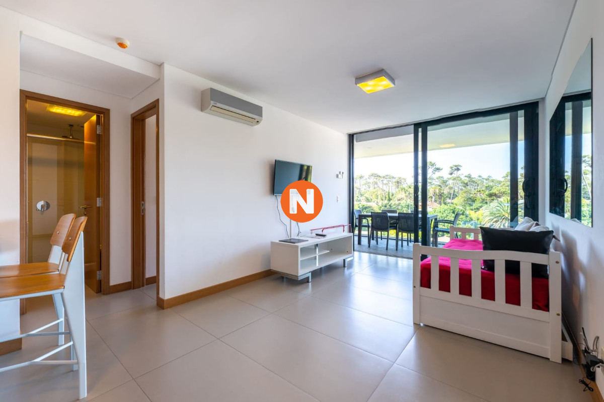 Apartamento Ref.225190 - Venta apartamento un dormitorio Punta del este playa Mansa primera linea