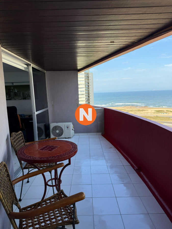 Apartamento Ref.225216 - APARTAMENTO 2 DORMITORIOS EN PUNTA DEL ESTE EN VENTA A PASOS DEL MAR