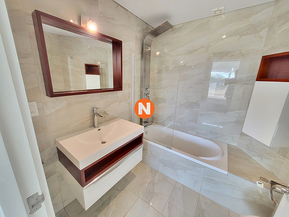 Apartamento Ref.225206 - Apartamento en Venta y Alquiler, Mansa, Punta del Este, 2 Dormitorios.