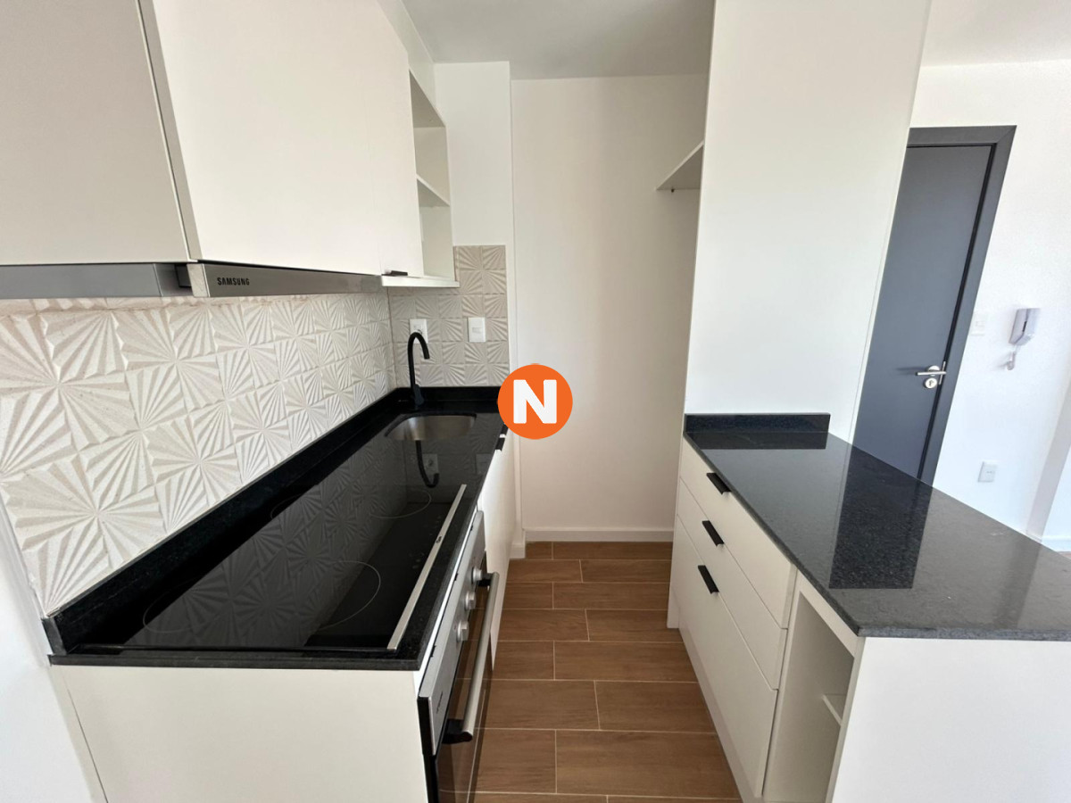 Apartamento Ref.225199 - Venta apartamento dos dormitorios Punta del este Playa Mansa Parrillero propio