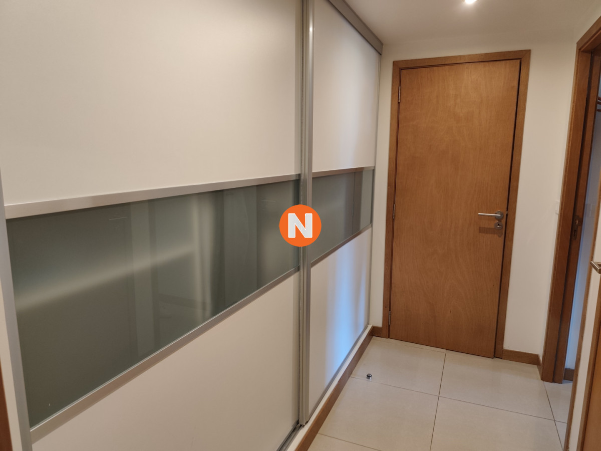 Apartamento Ref.225195 - Venta apartamento dos dormitorios Punta del este edificio Tressesenta