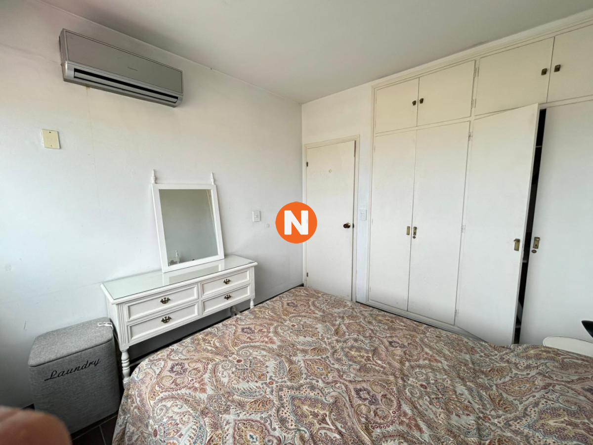 Apartamento Ref.225189 - Venta apartamento un dormitorio Punta del este playa Brava edificio Marenostrum vista al mar