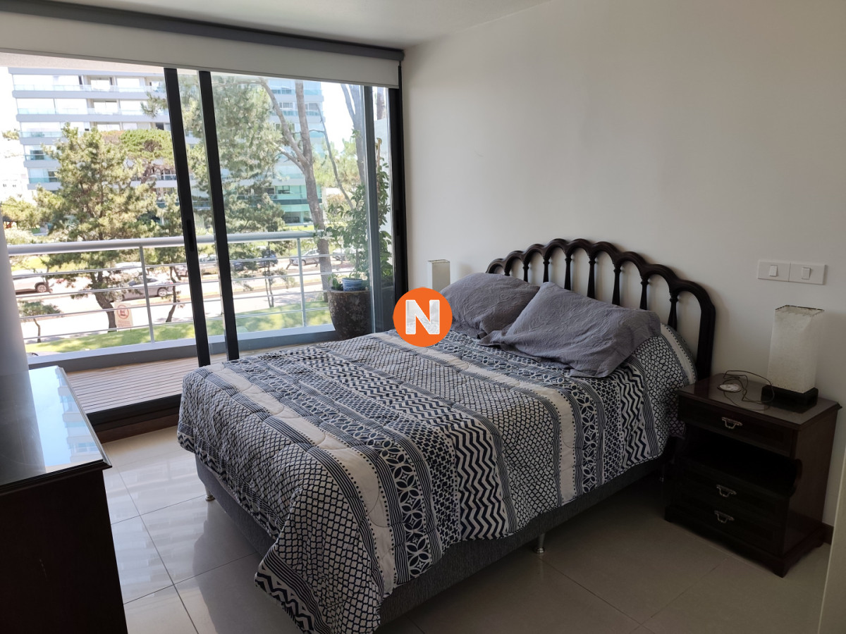 Apartamento Ref.225195 - Venta apartamento dos dormitorios Punta del este edificio Tressesenta