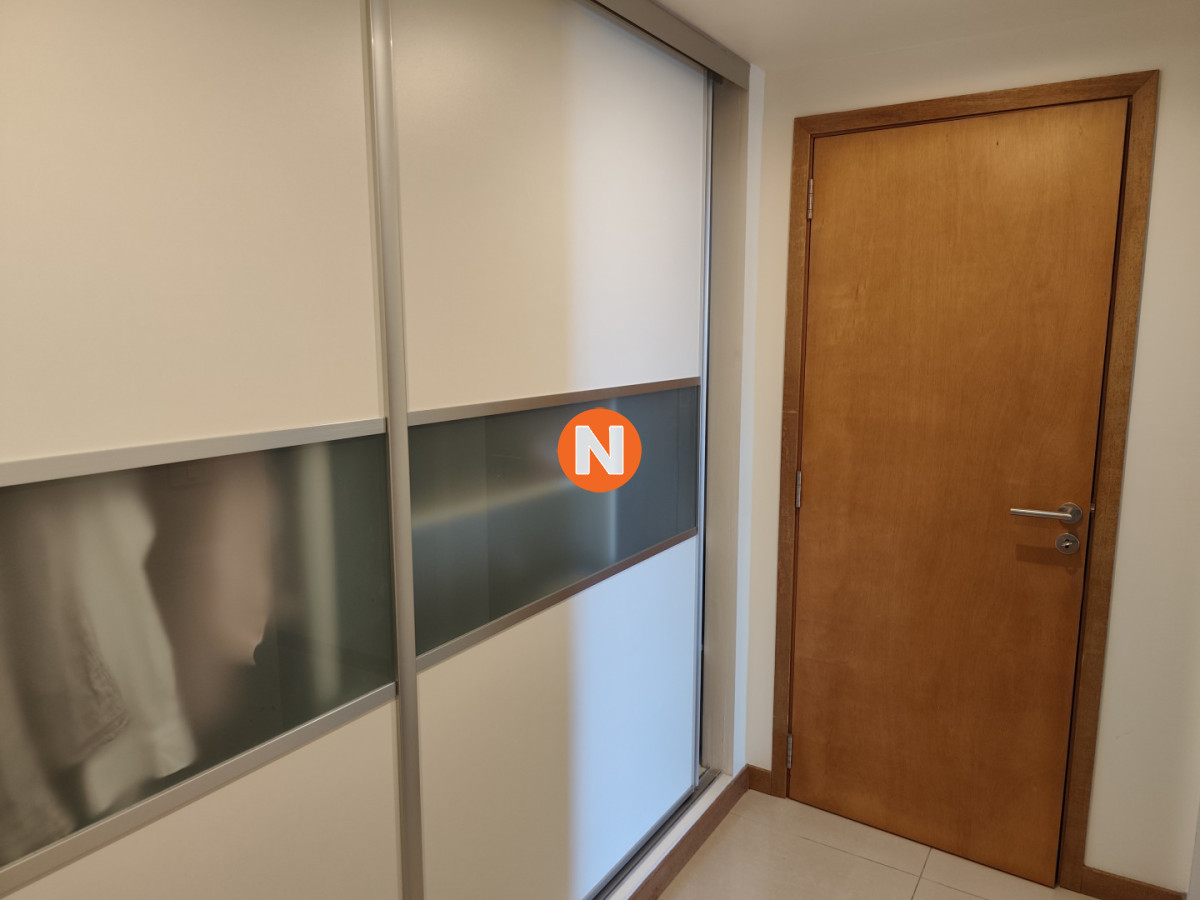 Apartamento Ref.225195 - Venta apartamento dos dormitorios Punta del este edificio Tressesenta