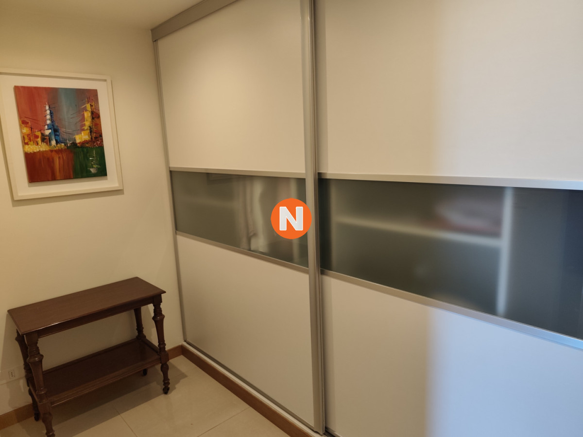 Apartamento Ref.225195 - Venta apartamento dos dormitorios Punta del este edificio Tressesenta