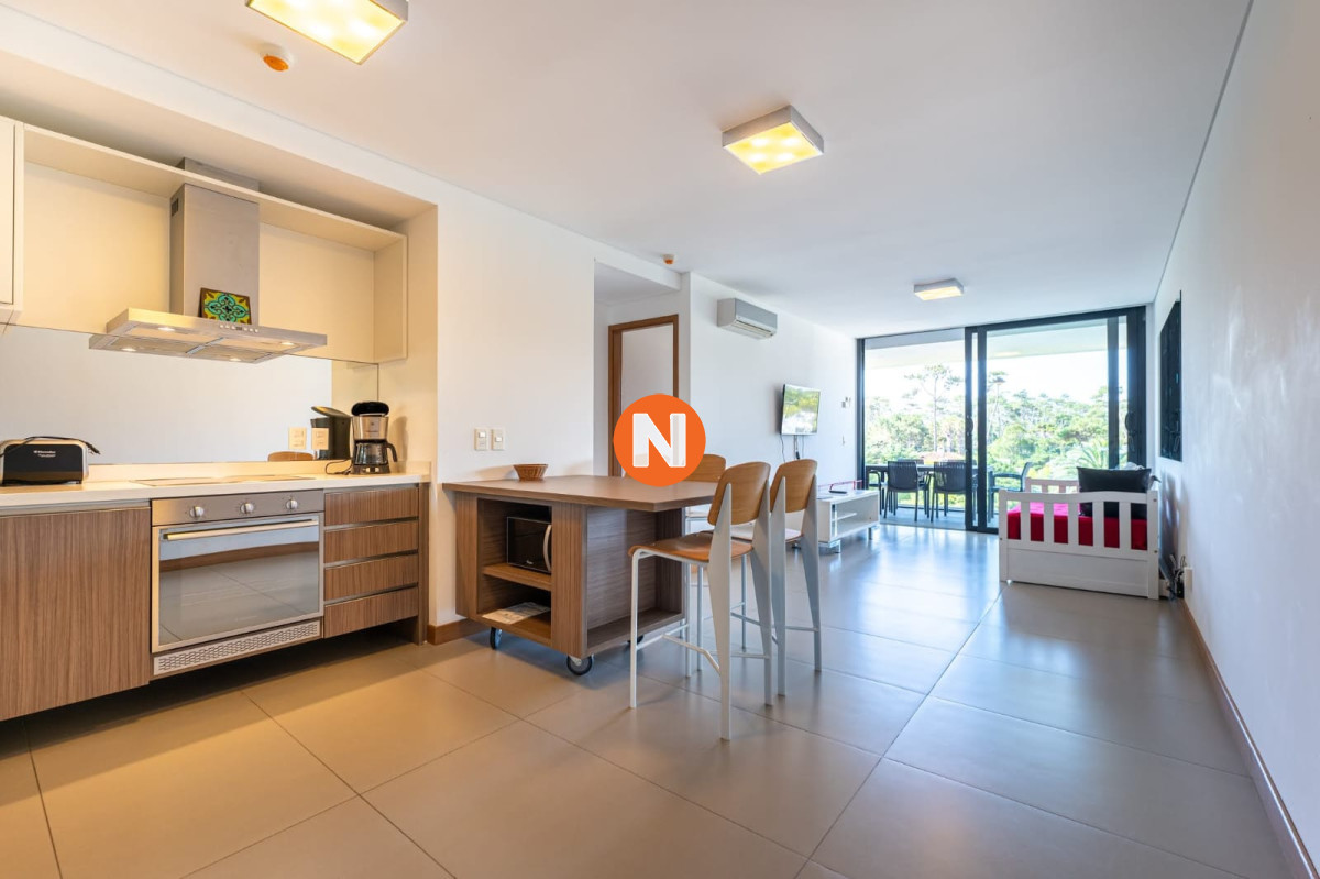 Apartamento Ref.225190 - Venta apartamento un dormitorio Punta del este playa Mansa primera linea