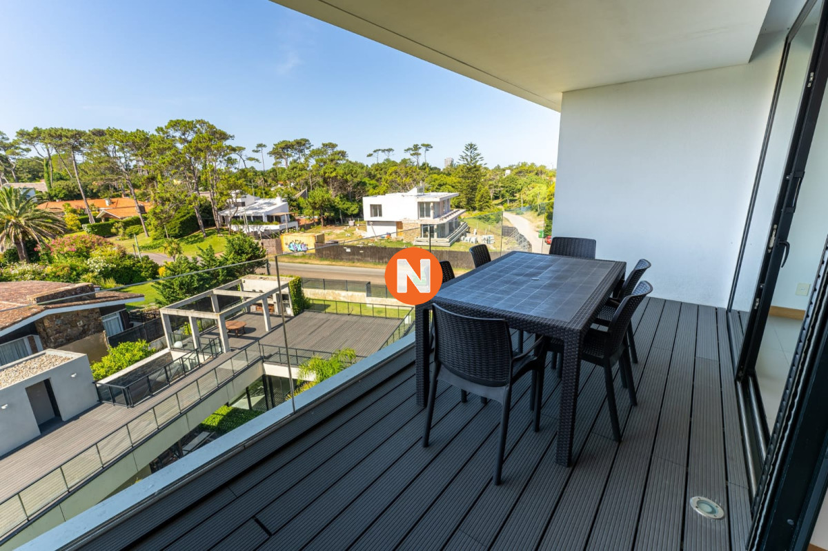Apartamento Ref.225190 - Venta apartamento un dormitorio Punta del este playa Mansa primera linea