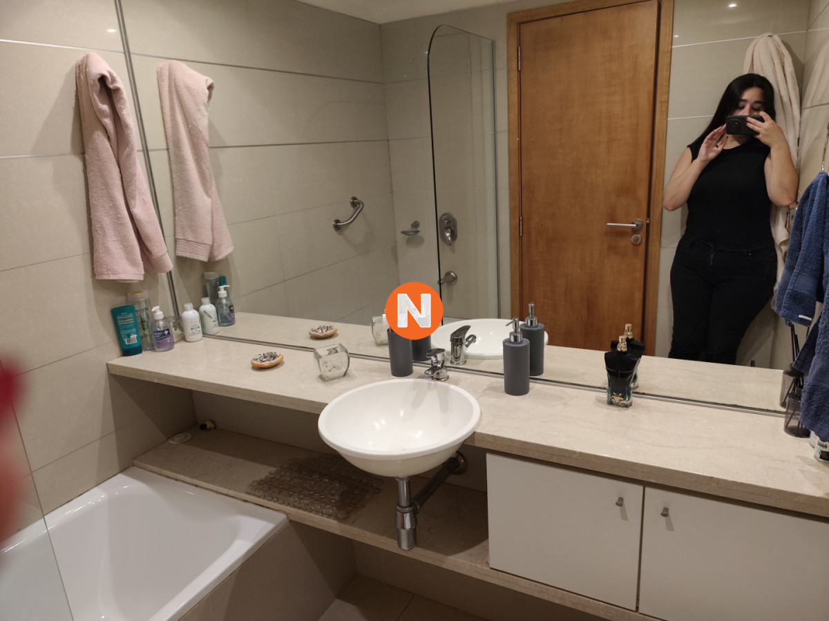 Apartamento Ref.225195 - Venta apartamento dos dormitorios Punta del este edificio Tressesenta