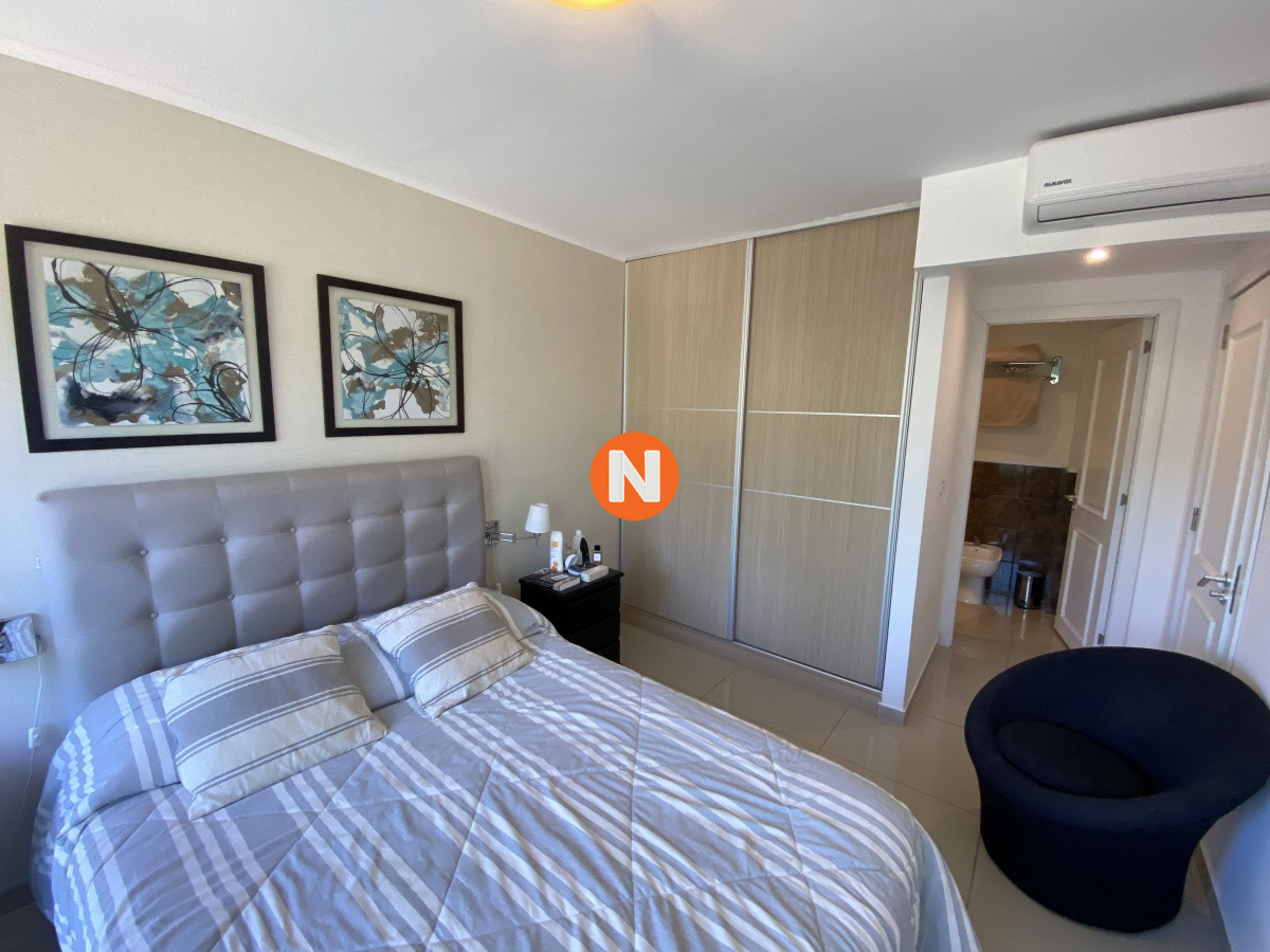 Apartamento Ref.225248 - Apartamento en venta 2 dormitorios,  2 baños .Roosevelt Punta del Este 