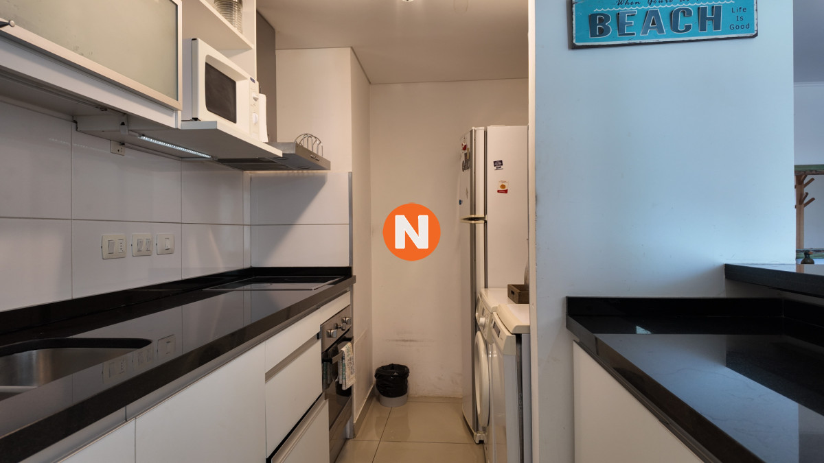 Apartamento Ref.225197 - Venta apartamento dos dormitorios Punta del Este Playa Brava edificio Wind Tower