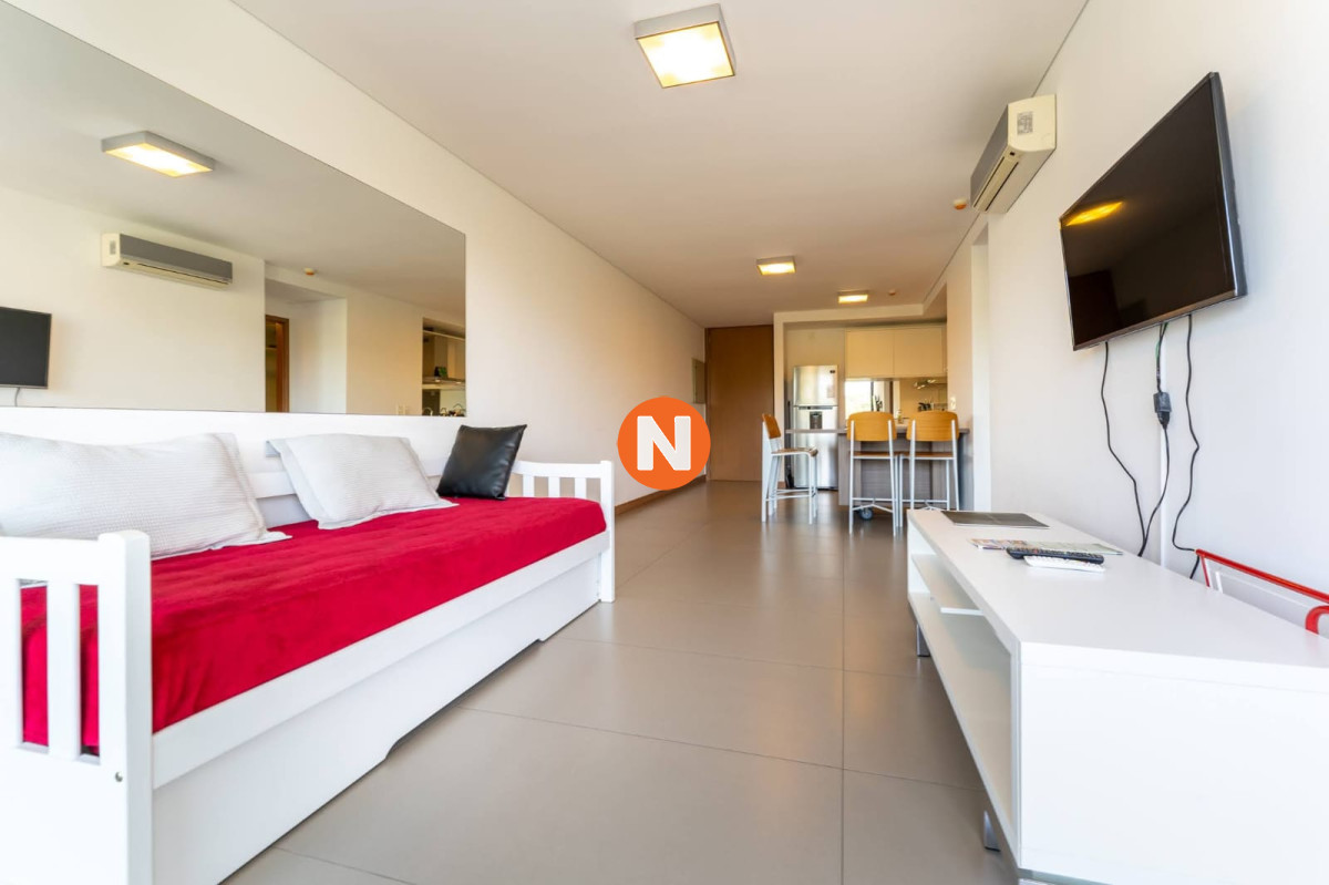 Apartamento Ref.225190 - Venta apartamento un dormitorio Punta del este playa Mansa primera linea