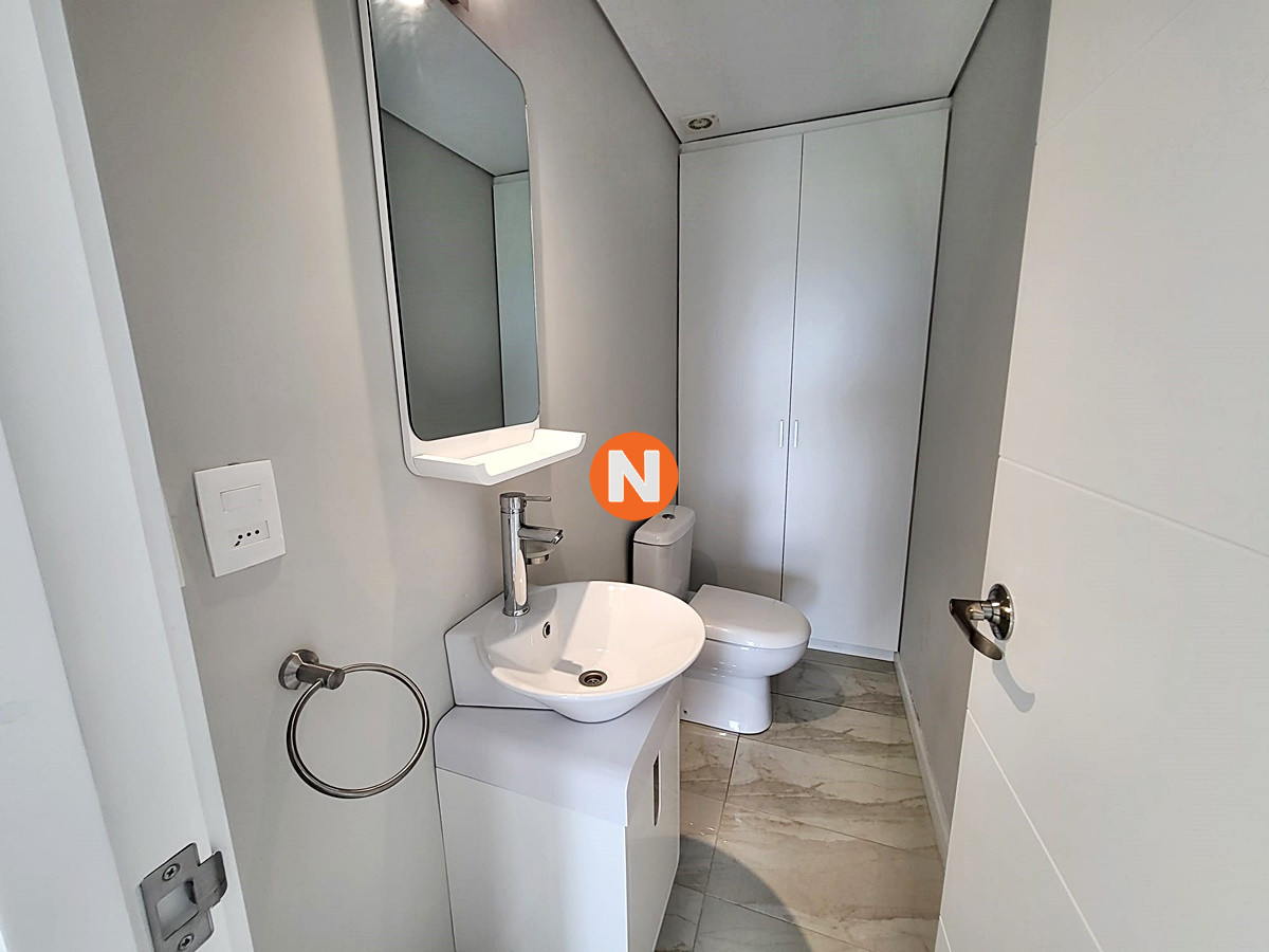 Apartamento Ref.225206 - Apartamento en Venta y Alquiler, Mansa, Punta del Este, 2 Dormitorios.