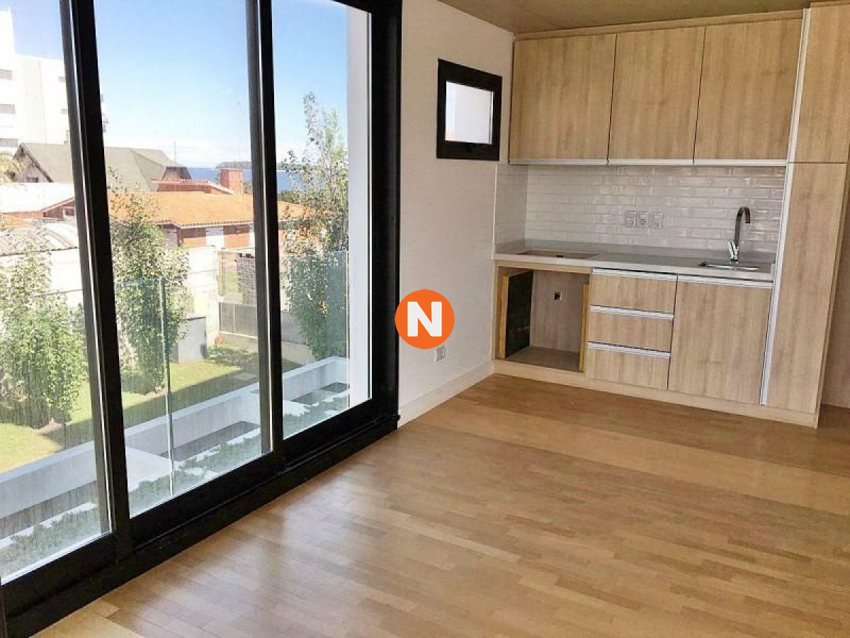 Apartamento Ref.225205 - Apartamento en venta Playa Mansa 2 dormitorios