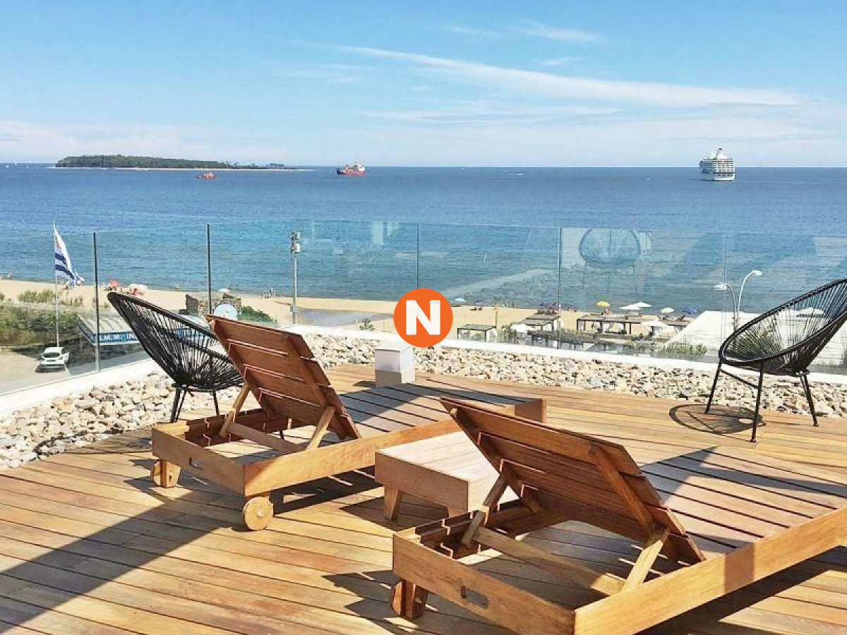Apartamento Ref.225205 - Apartamento en venta Playa Mansa 2 dormitorios