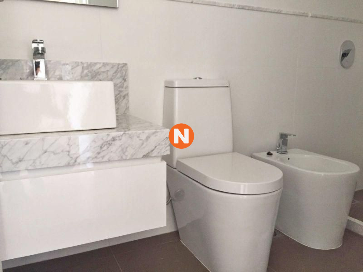 Apartamento Ref.225205 - Apartamento en venta Playa Mansa 2 dormitorios